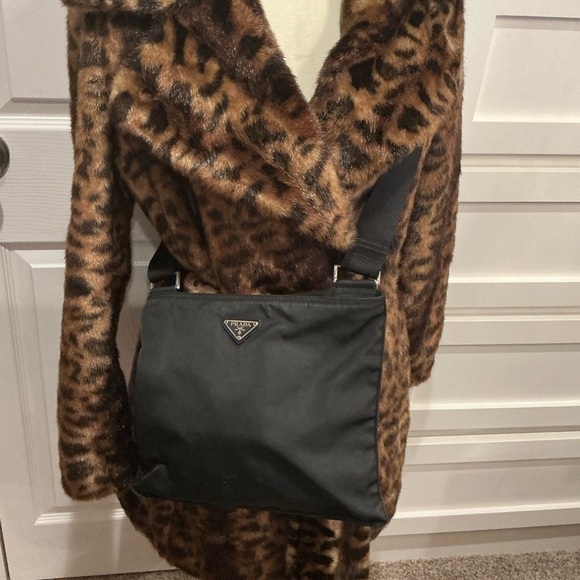 Prada crossbody black canvas adjustable bag - Picture 2 of 7